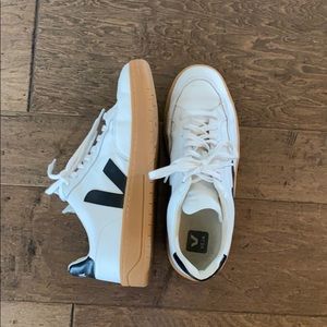 Veja Sneakers
